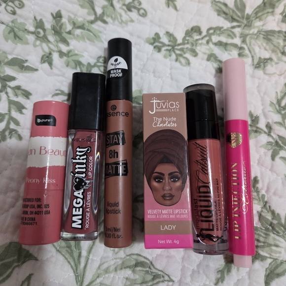 Juvia's Place Other - Various Nude & Pink Women Makeup Lip Collection Bundle